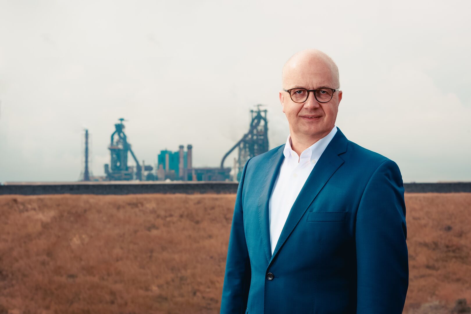 Dr Henrik Adam Dr Henrik Adam